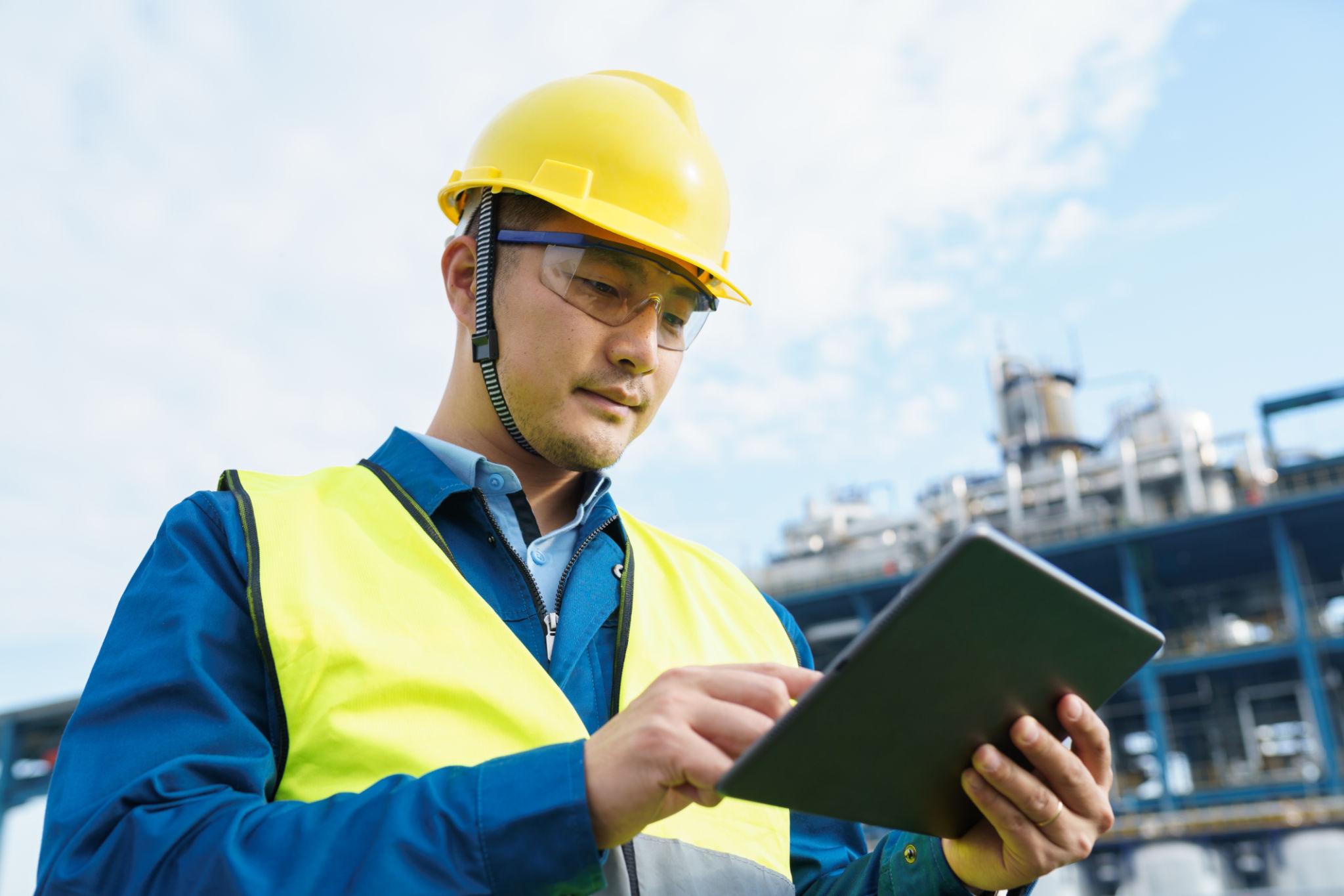 Fachkräft in Chemieindustrie